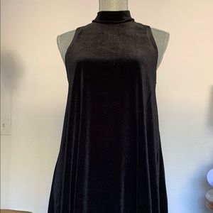 One Clothing Sleeveless Black Velvet Mock Neck Knee Length Dress M Medium